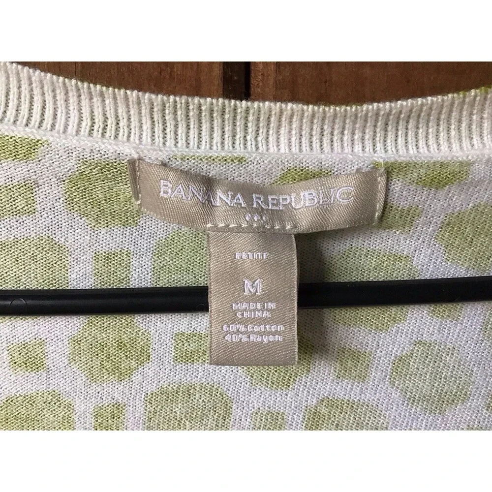 Banana Republic Green White Cardigan Size M V Neck Geometric Buttons - Picture 3 of 6